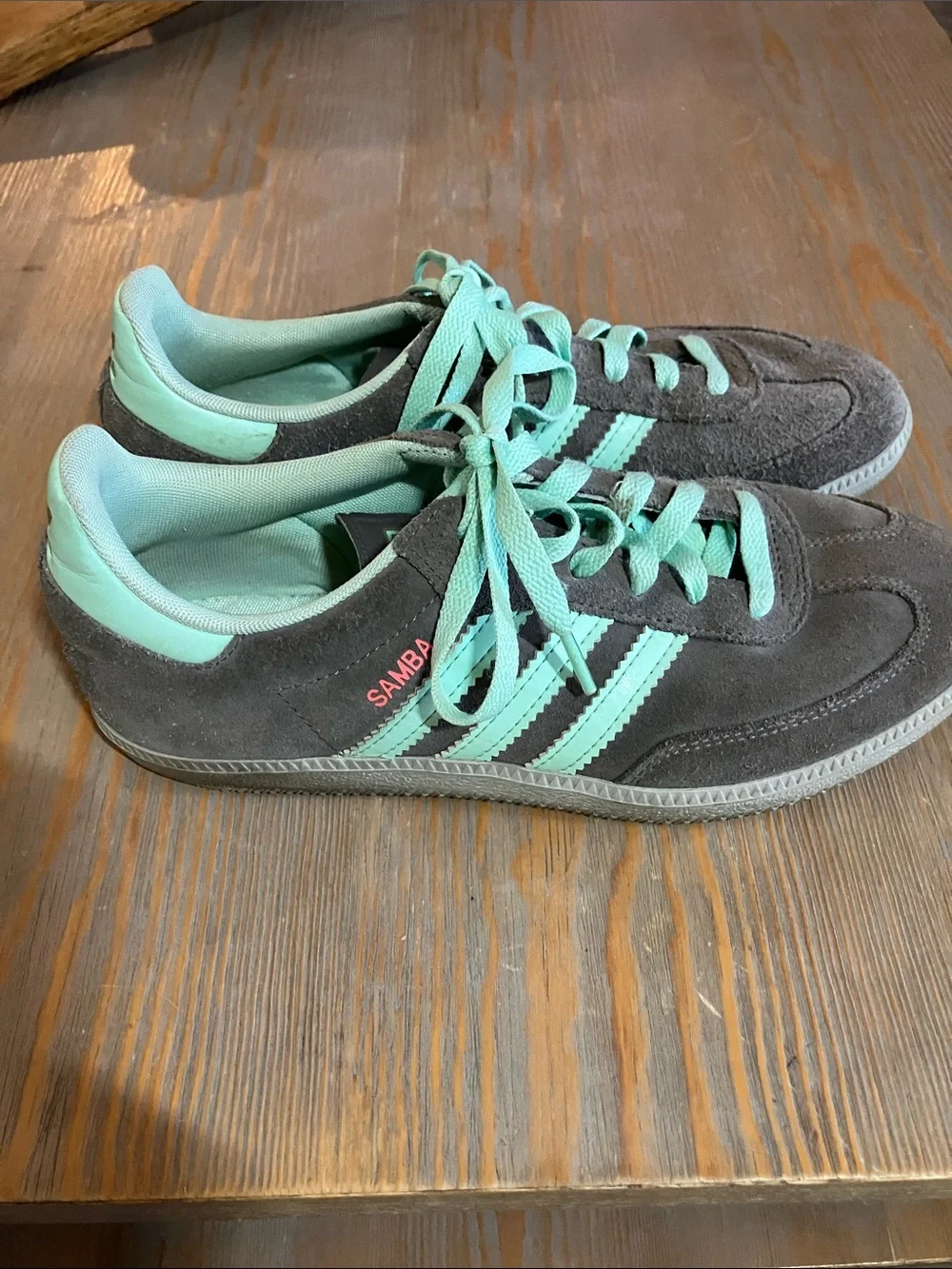 Adidas Women's Suede samba Sneakers in grey with Mint Trim